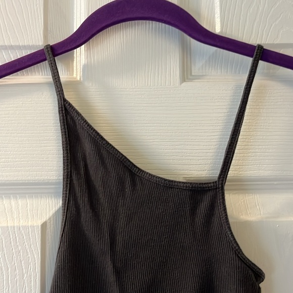 Urban outfitters tank top🌞 - Picture 2 of 8